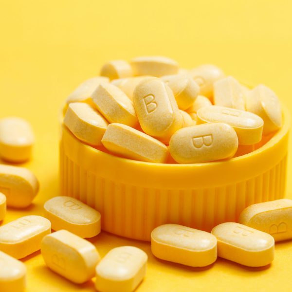 Ilustração de pílulas de vitamina B